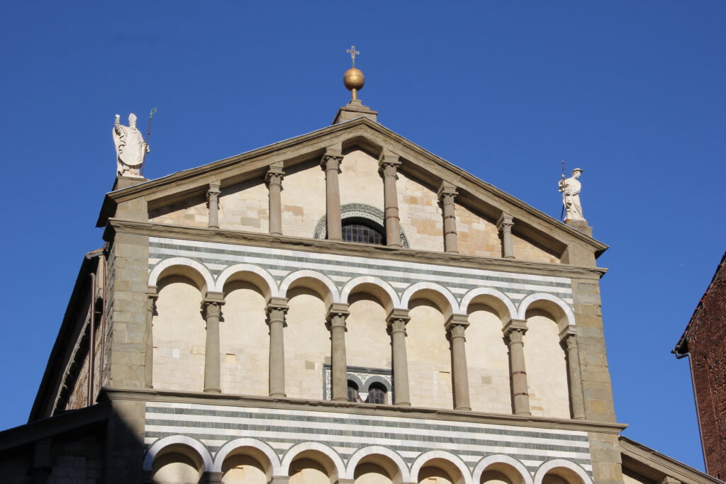 Pistoia,_cattedrale_di_San_Zeno_(04)